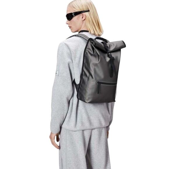NWT! Rains Rolltop Rucksack W3 Metallic Gray - Unisex - Picture 5 of 14